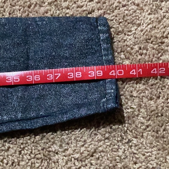 NY & Co Soho Midrise Distressed Jeans - Size 8 - Picture 8 of 12